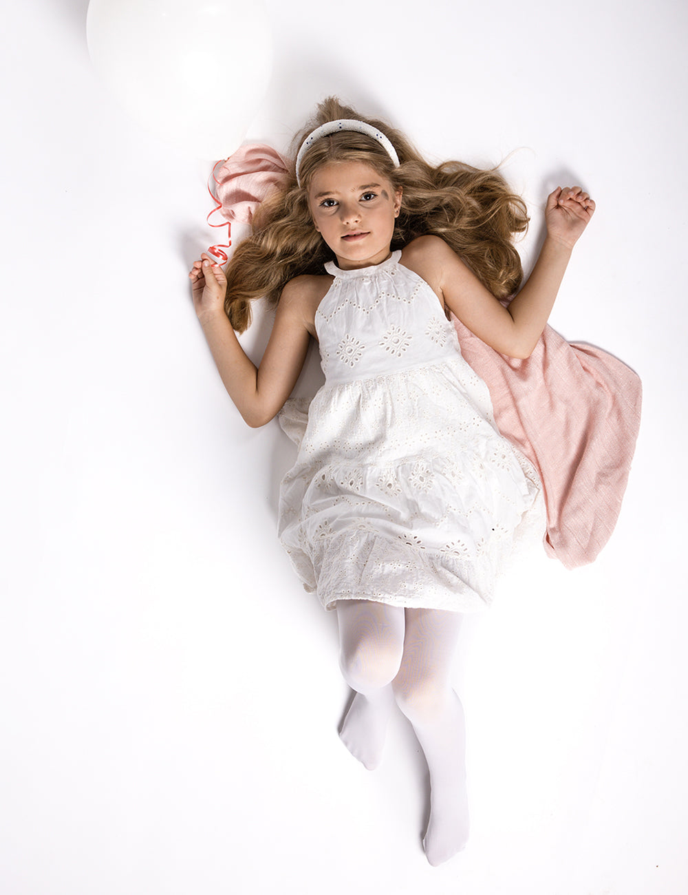 Biologiskt nedbrytbara strumpbyxor för barn – Enkelt. Naturligt. Bättre.